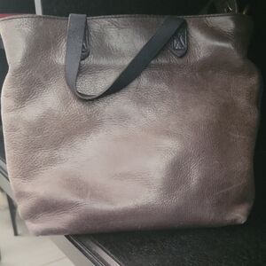 Elegant Leather Tote Bag